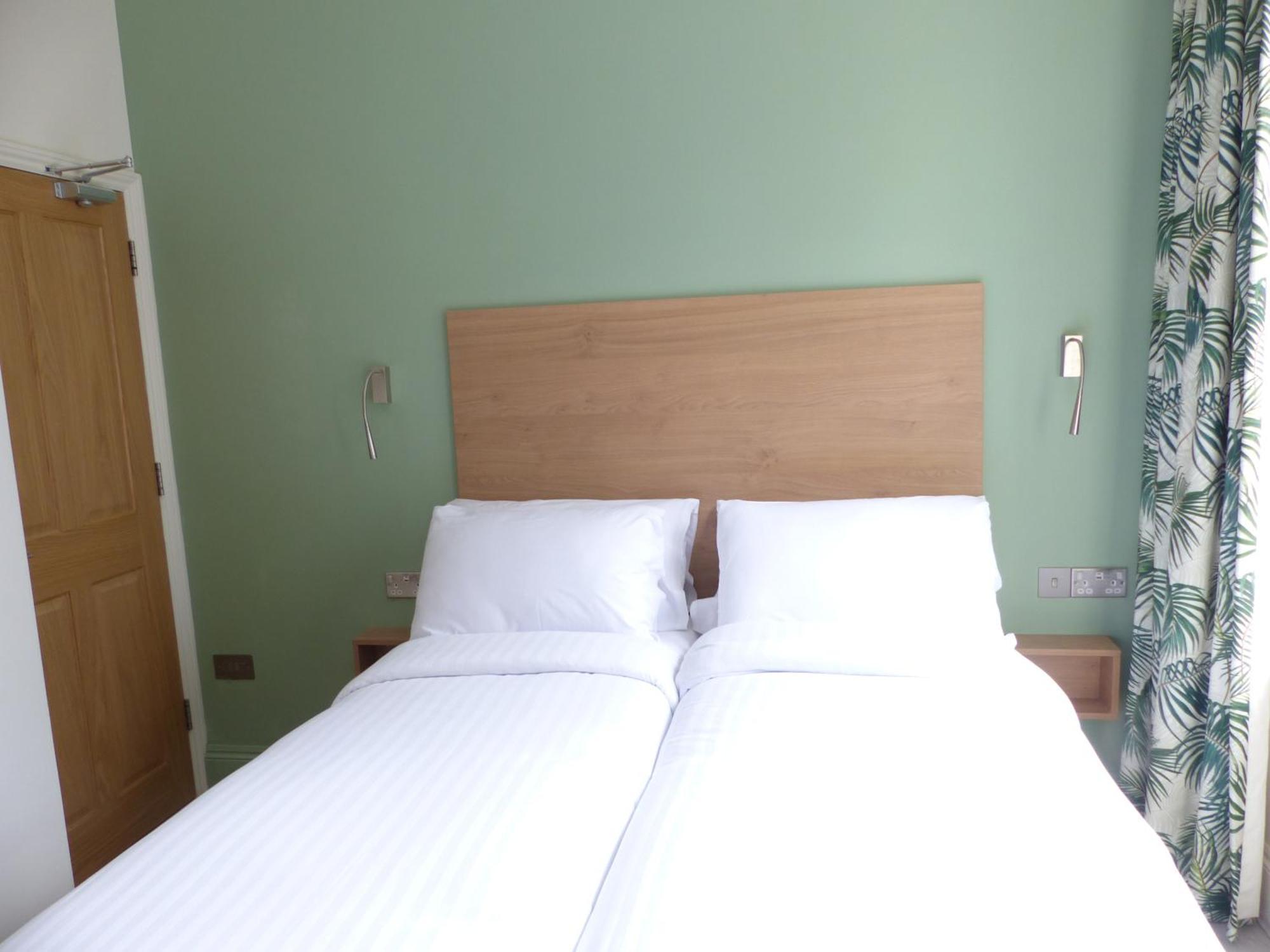 Marldon Olympia Hotel London Exterior photo